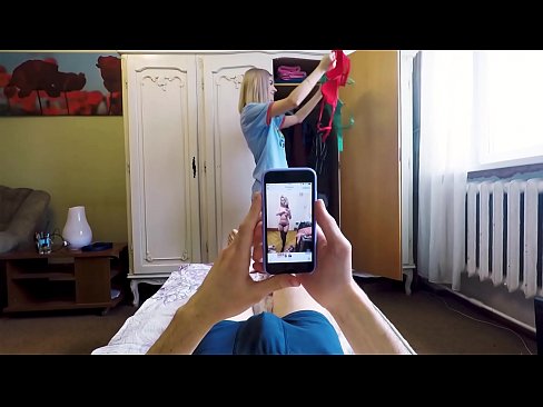 ❤️ Polusestra je natjerala svog brata da svrši neposredno prije nego što je mama došla kući ❌ Jebeni video kod nas ❌❤
